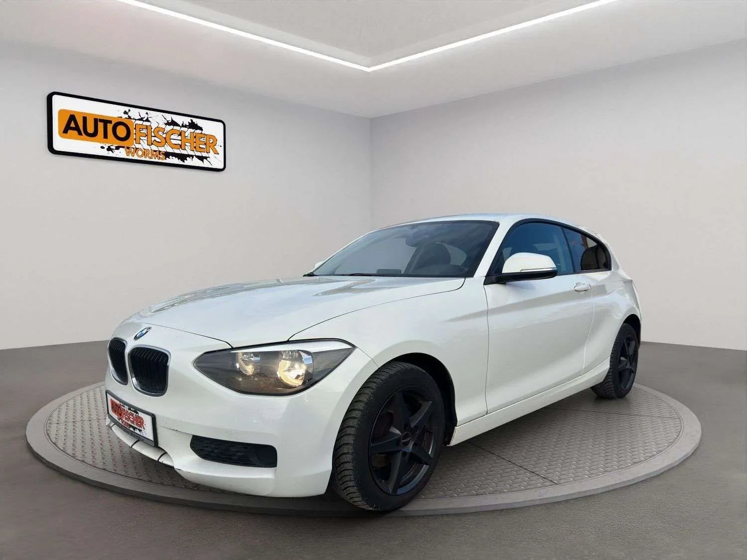 BMW 118D 2013 photo 3