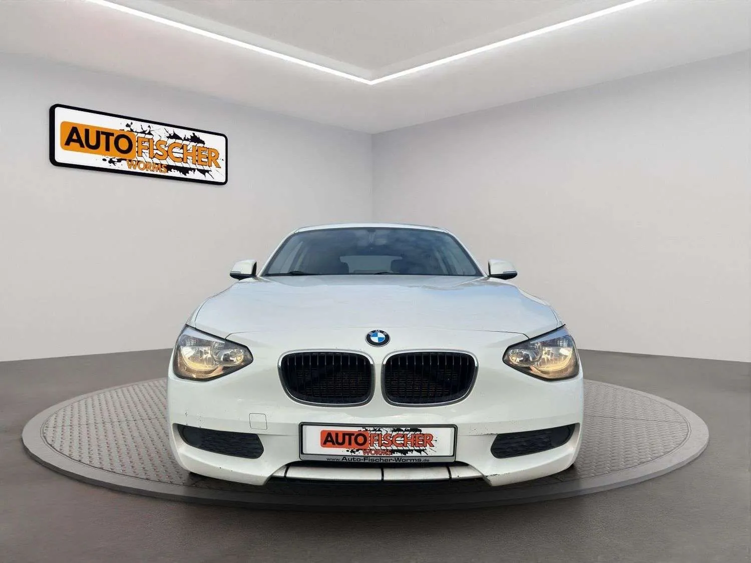BMW 118D 2013 photo 2