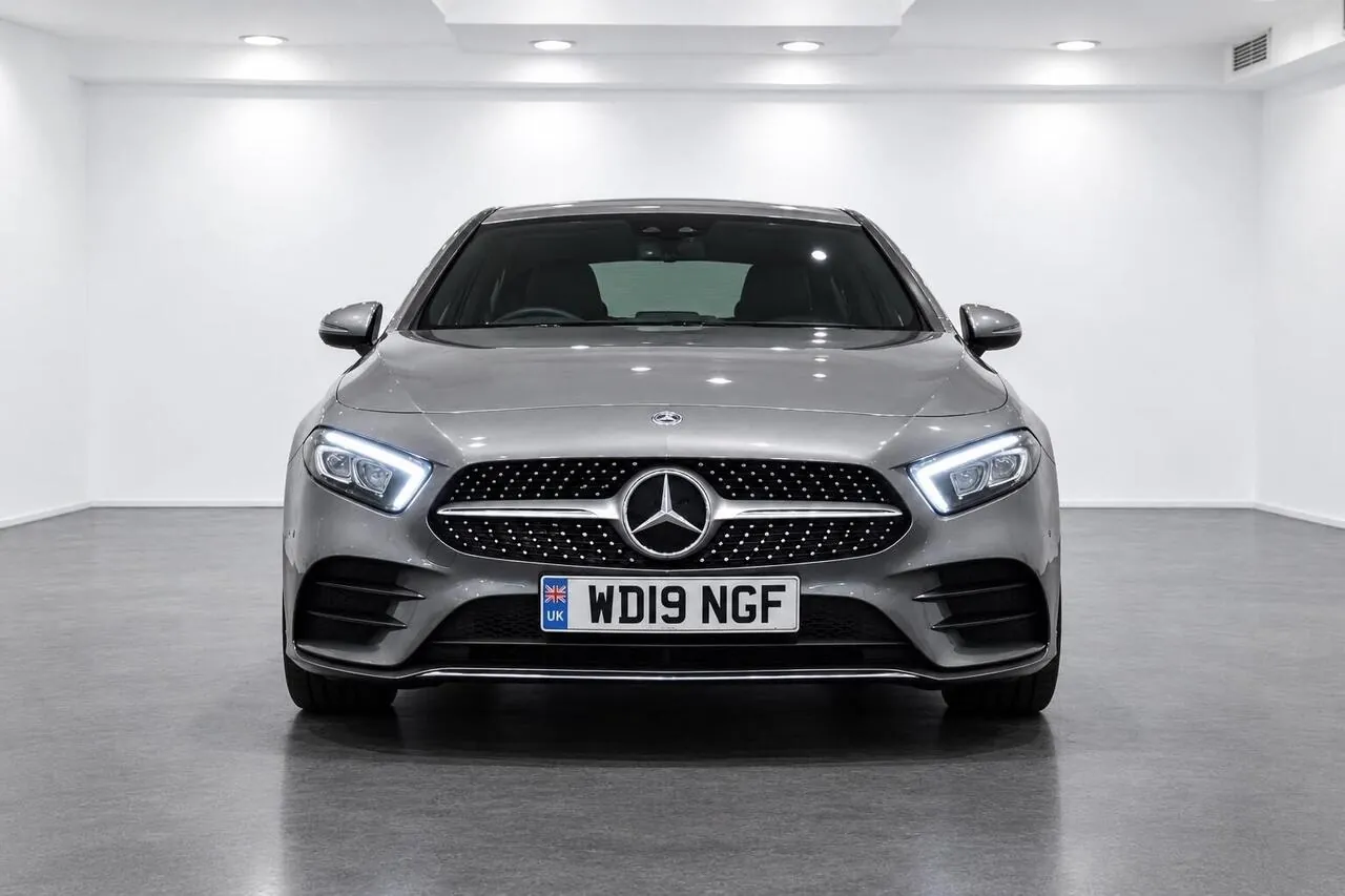 Mercedes-Benz A-Class 2019 photo 2