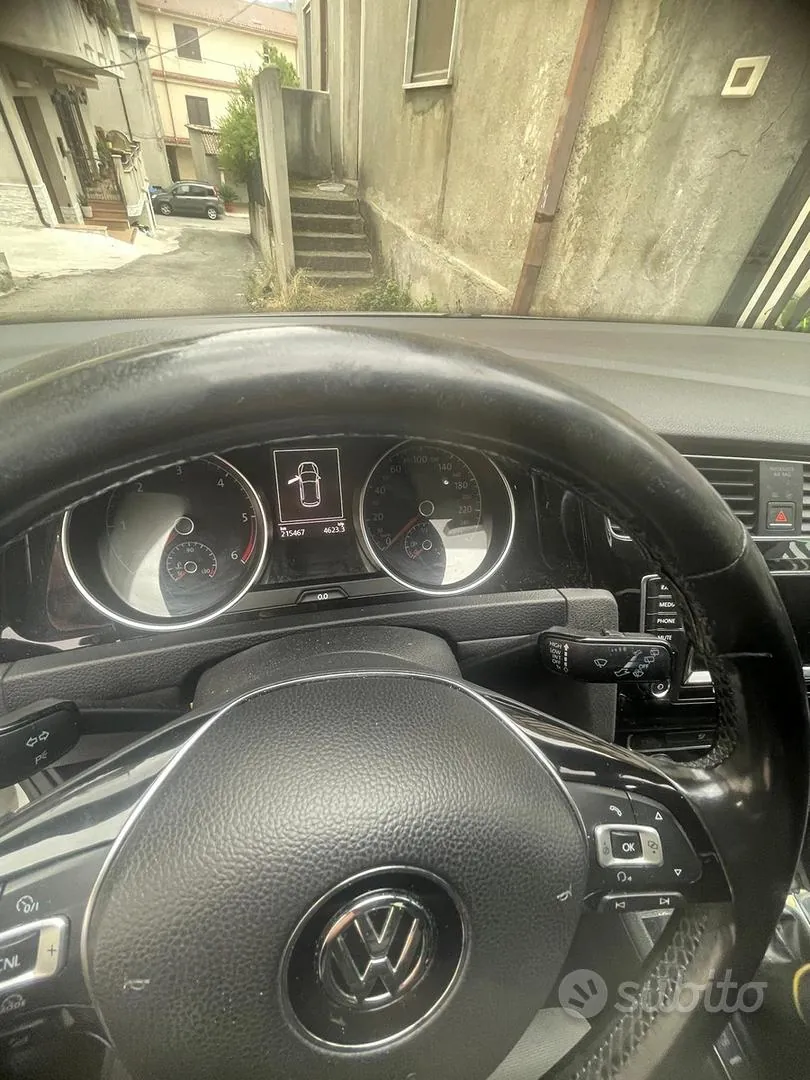 Volkswagen Golf 2012 photo 5