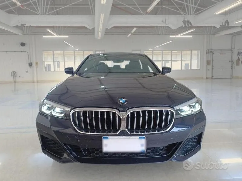 BMW 520 2023 photo 2