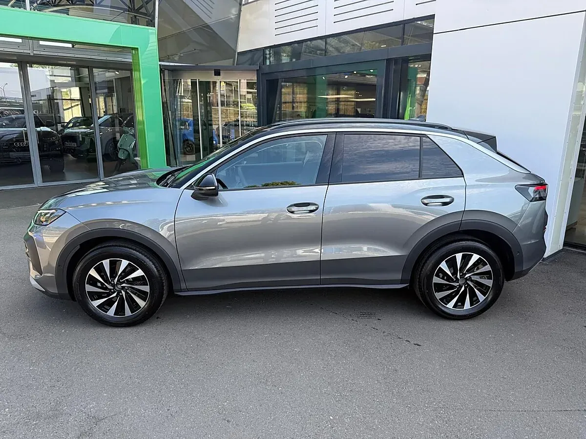 Volkswagen T-Roc Life 2026 photo 3