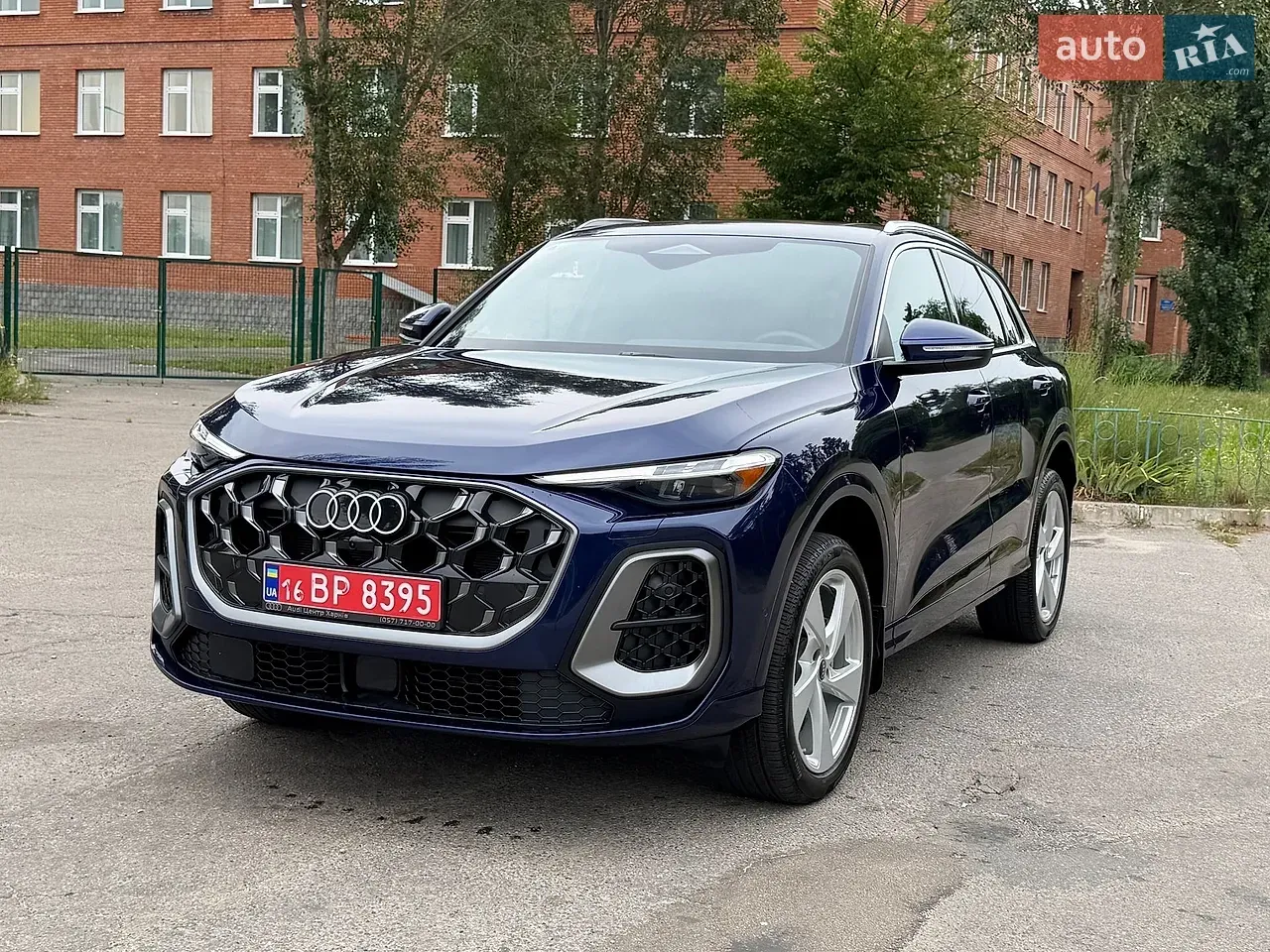 Audi Q5 2025 photo 2