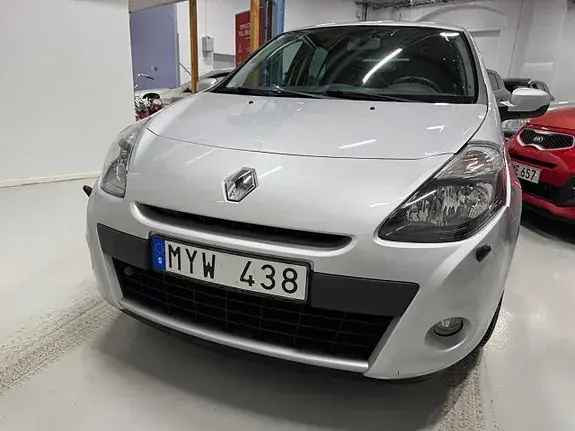 Renault Clio 2010 photo 2