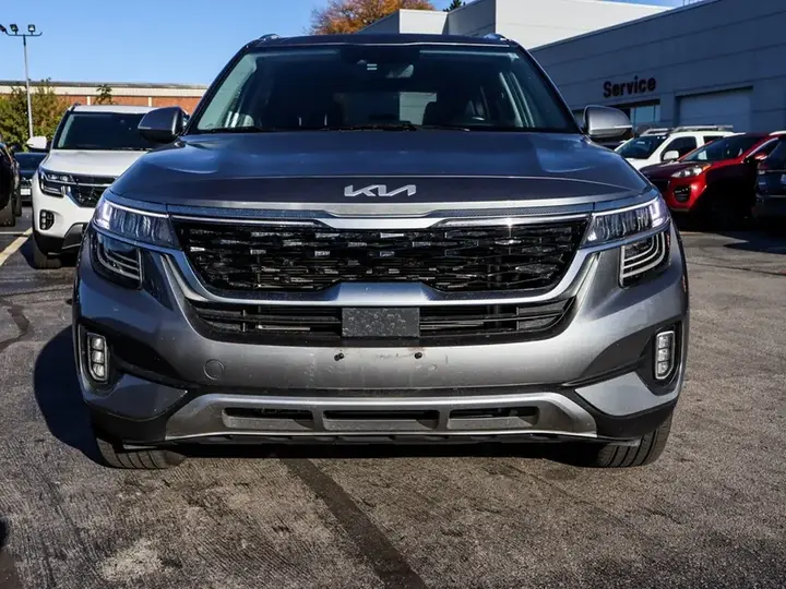 Kia Seltos 2023 photo 2