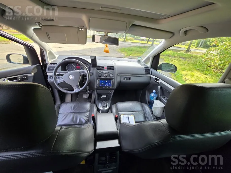 Volkswagen Touran 2005 photo 5