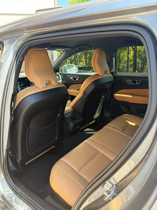 Volvo V60 2020 photo 2