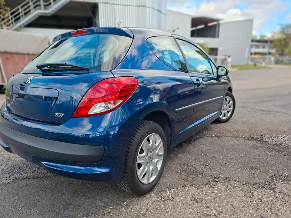 Peugeot 207