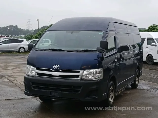 Toyota Hiace 2013 photo 3