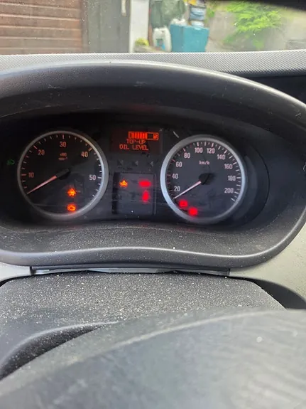 Opel Vivaro 2011 photo 5