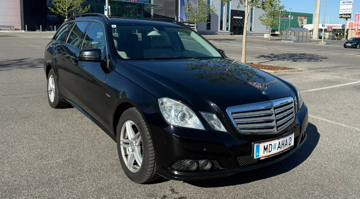 Mercedes-Benz Eklasse 2010 photo 2