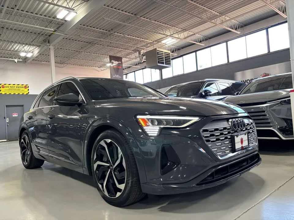Audi Q8 2024 photo 2