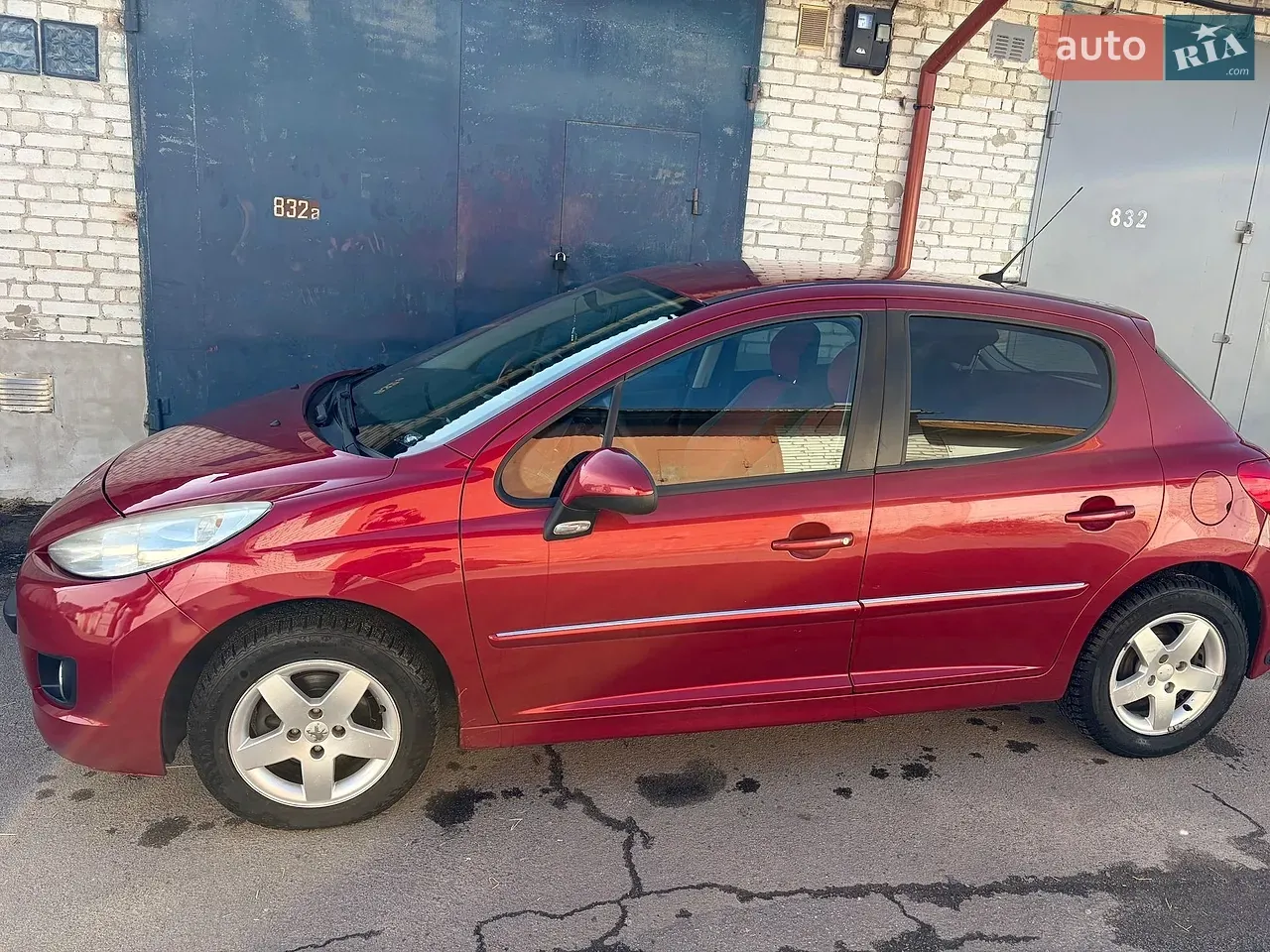 Peugeot 207 2010 photo 2