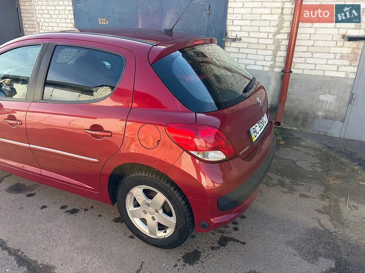 Peugeot 207 2010 photo 3
