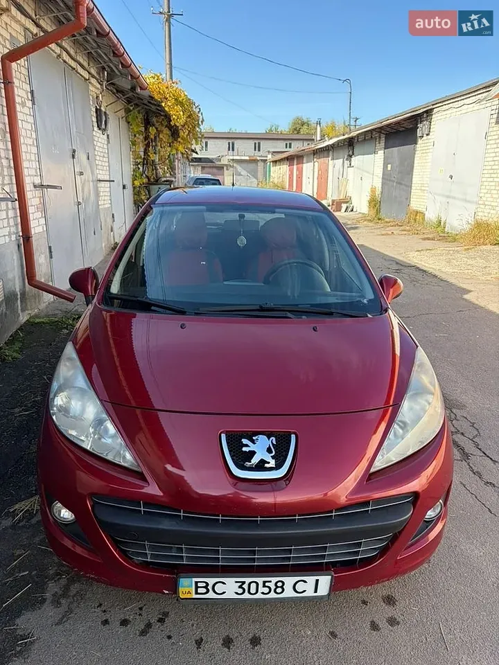 Peugeot 207 2010 photo 5