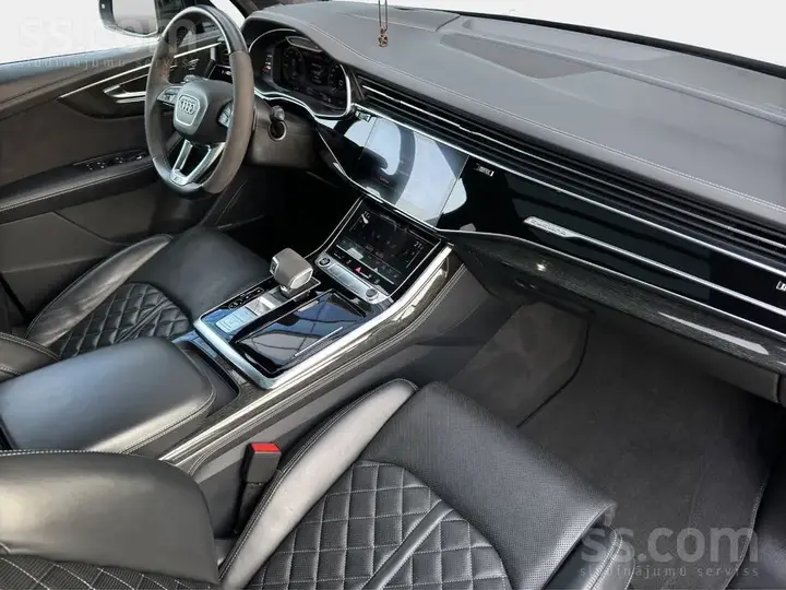Audi Q7 2021 photo 5