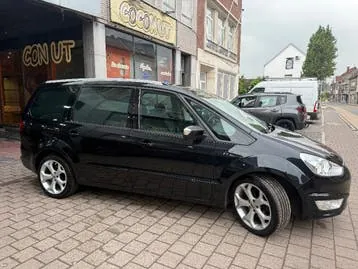 Ford Galaxy 2011 photo 3