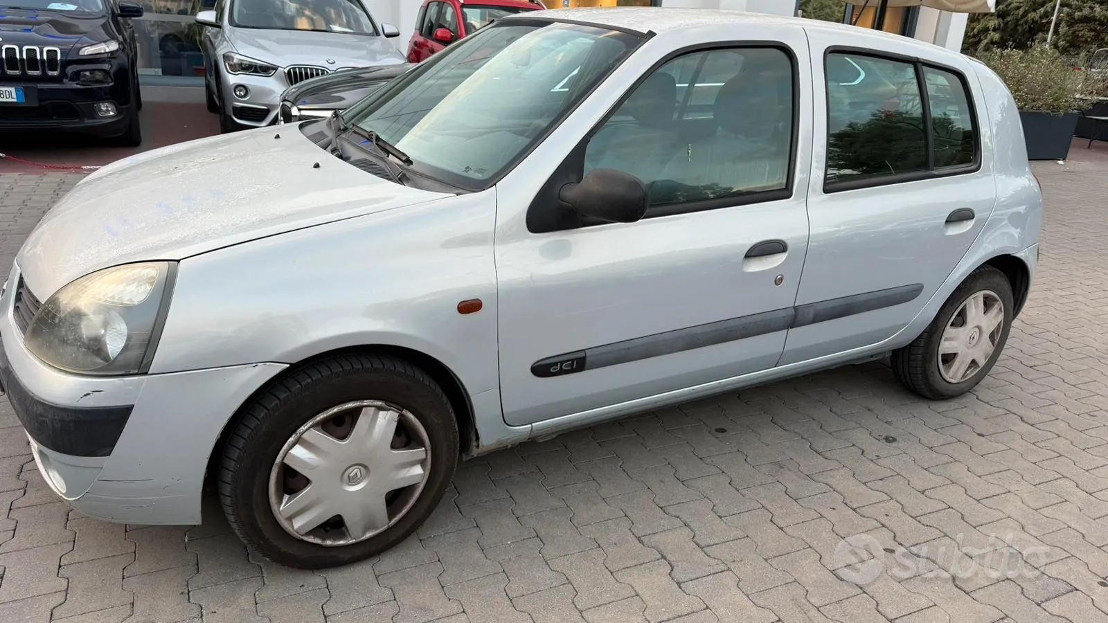Renault Clio 2004 photo 2