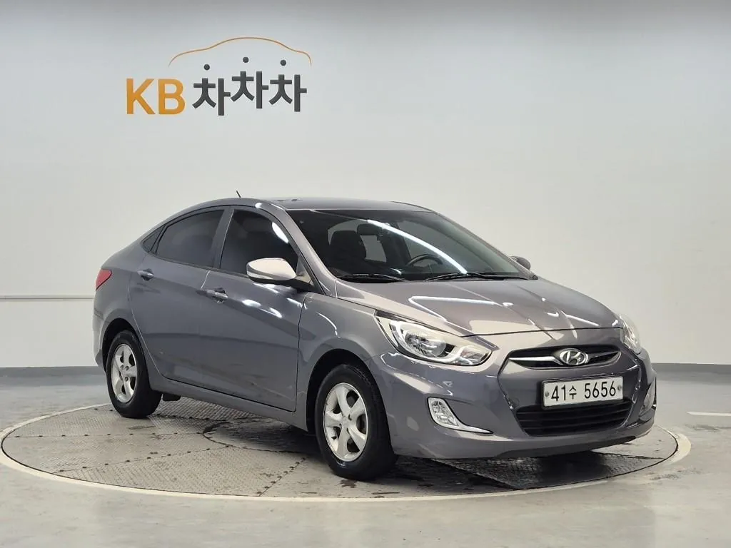 Hyundai Accent 2014 photo 4