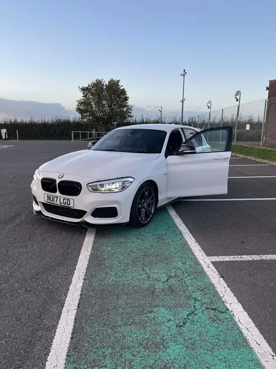 BMW 1 Series 2017 photo 2