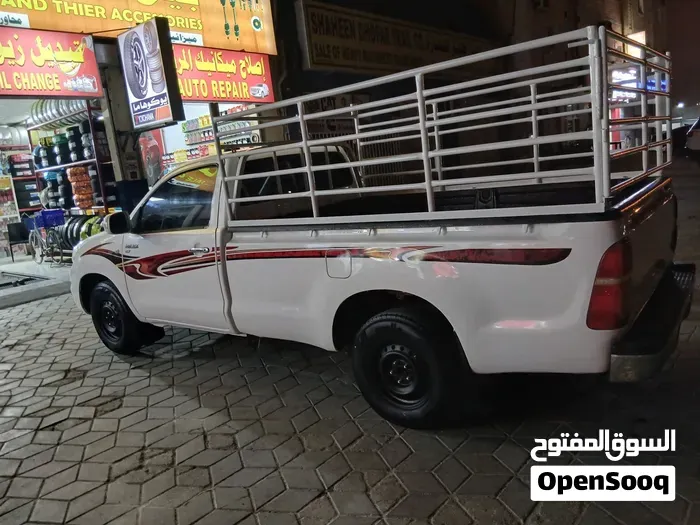 Toyota Hilux 2011 photo 2
