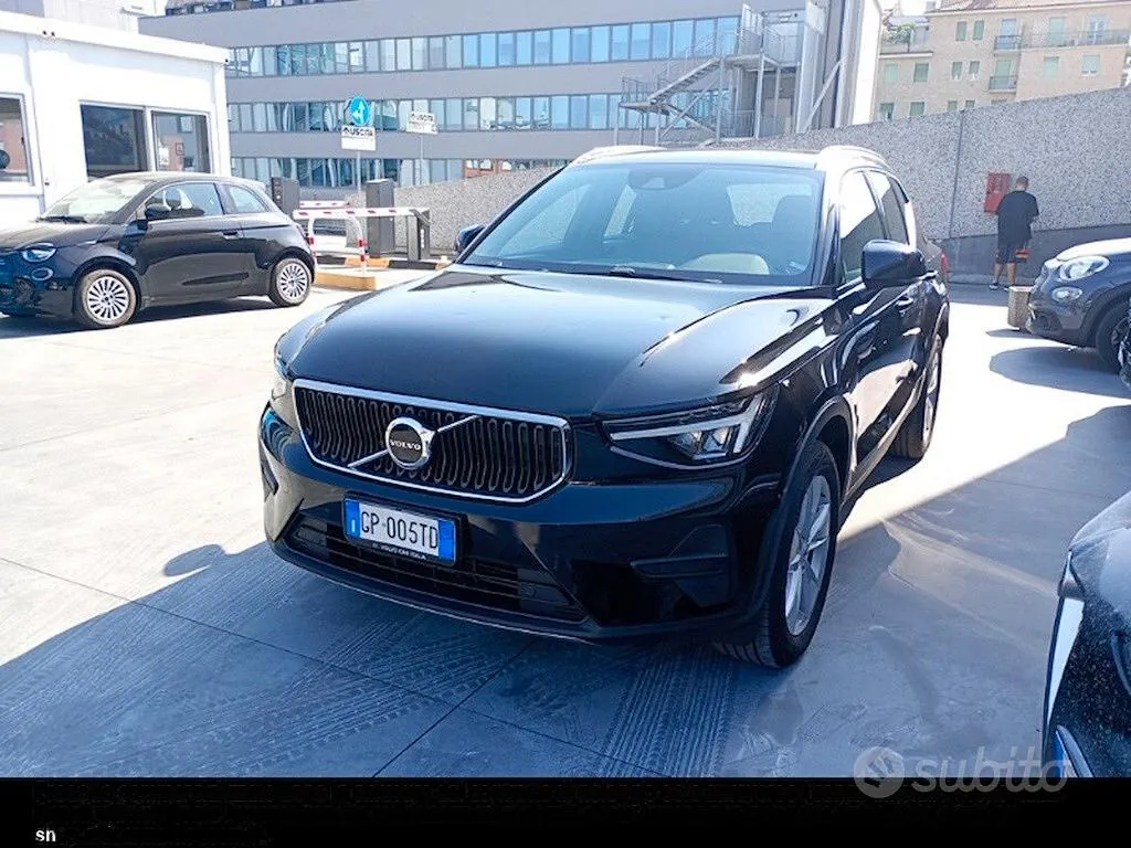 Volvo Xc40 2023 photo 2