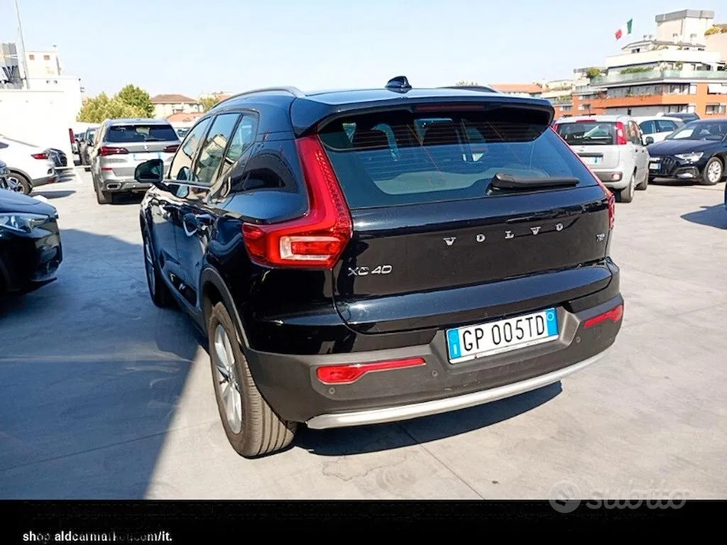 Volvo Xc40 2023 photo 4