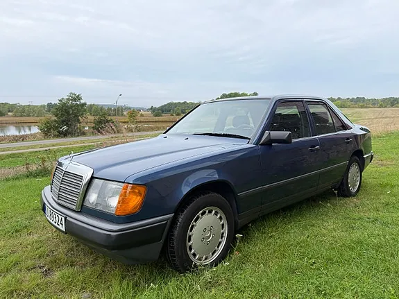 Mercedes-Benz 260 E 1988 photo 4