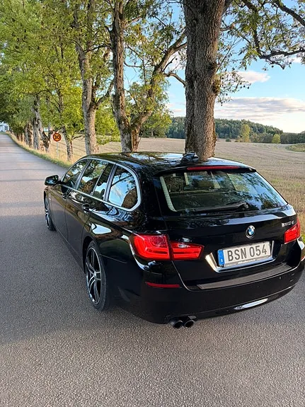 BMW 520D 2011 photo 2