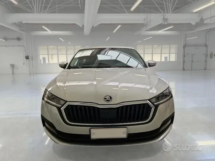 Skoda Octavia 2022 photo 2