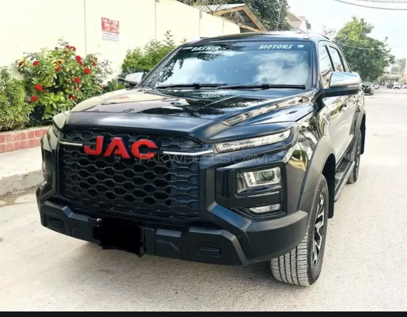 JAC T9