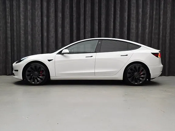 Tesla Model 3 2022 photo 4