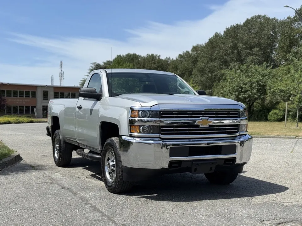 Chevrolet Silverado 2500 2016 photo 2