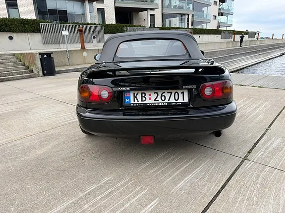 Mazda Mx-5 1992 photo 2