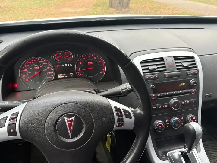 Pontiac Torrent 2008 photo 3
