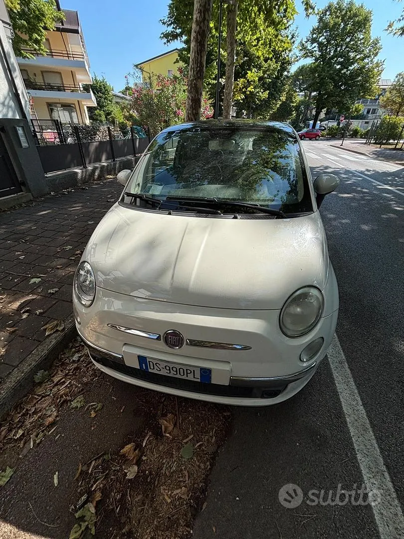 Fiat 500 Lounge 2011 photo 2