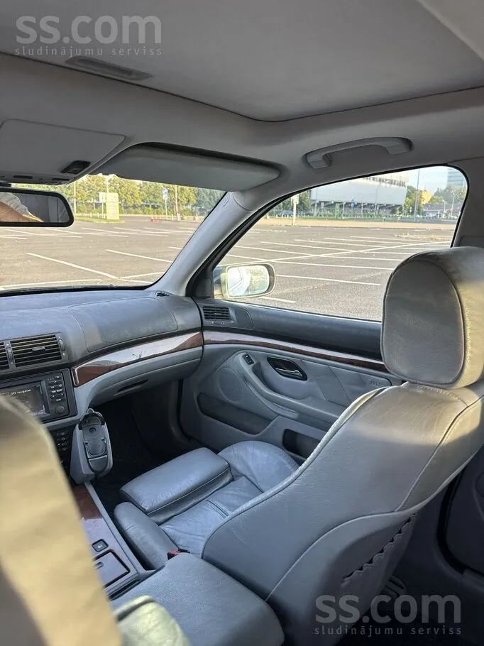 BMW E39 Touring 2001 photo 4