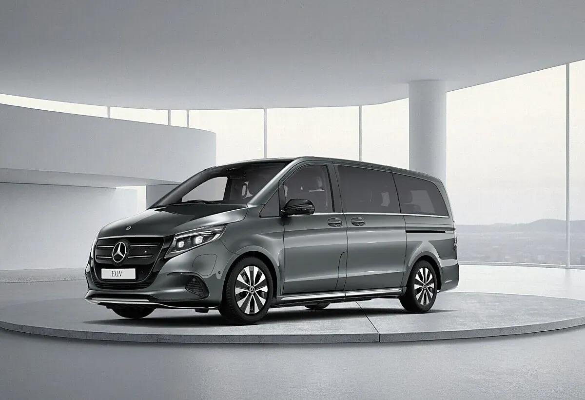 Mercedes-Benz Eqv 2026 photo 2
