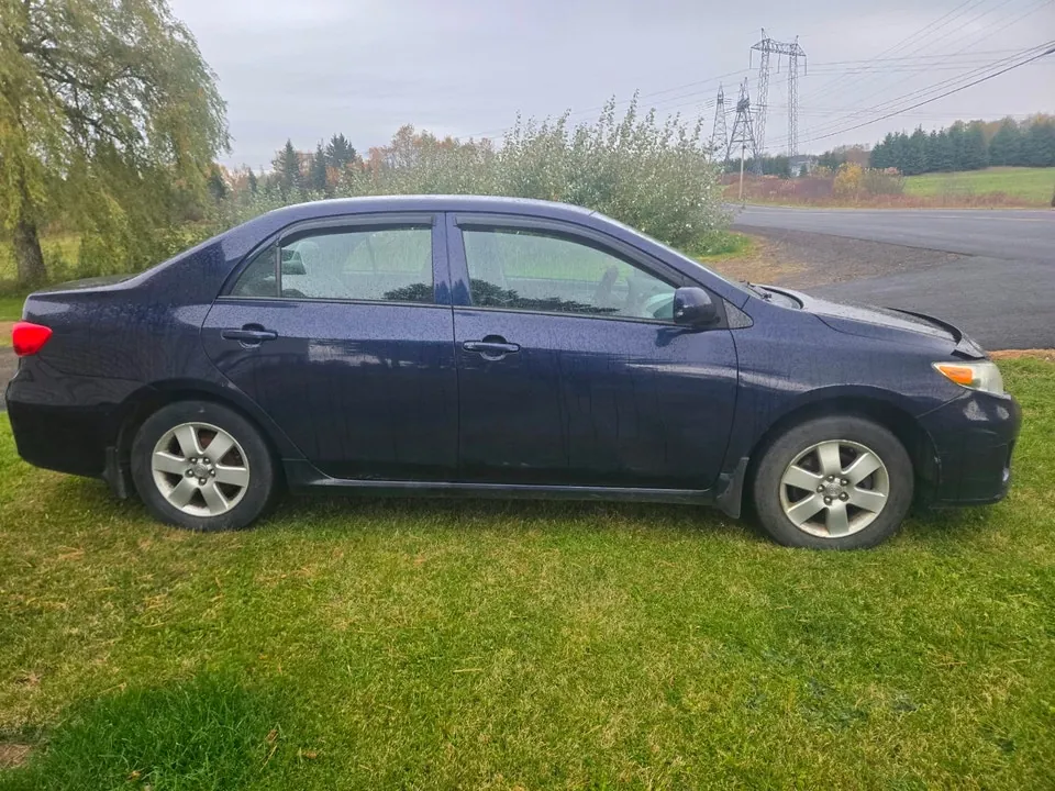 Toyota Corolla 2013 photo 2