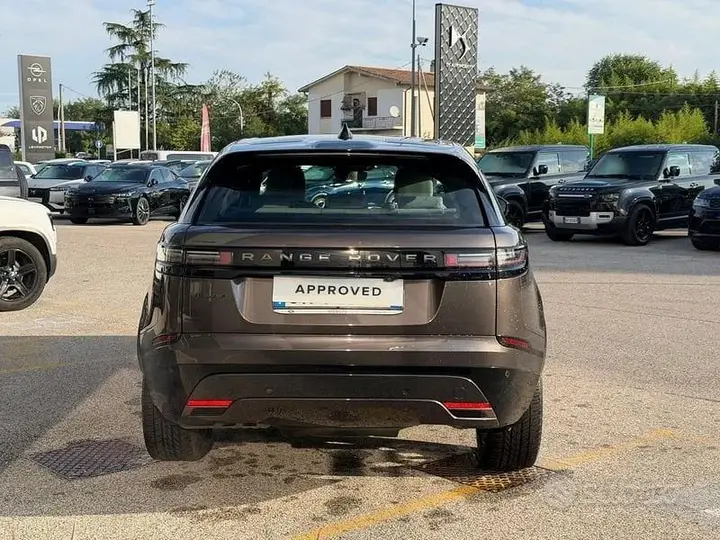 Land Rover Velar 2023 photo 4