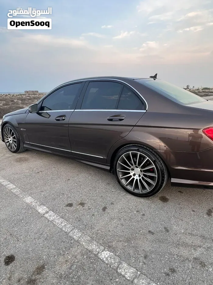 Mercedes-Benz C-Class 2014 photo 2