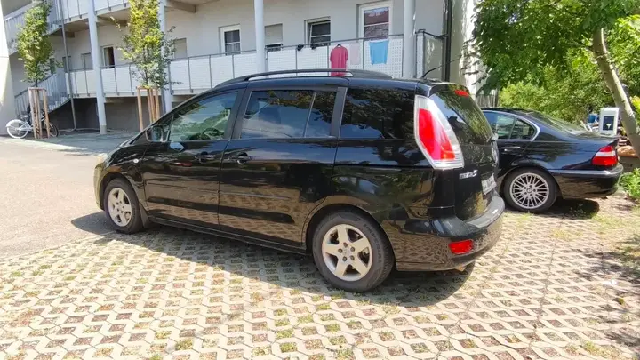 Mazda Mazda5 2009 photo 3