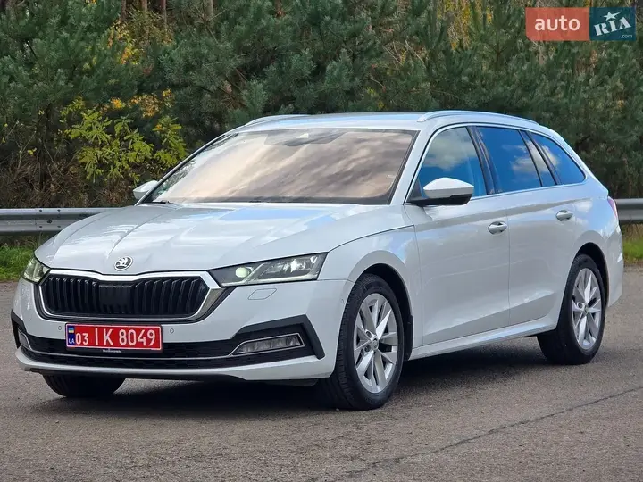 Skoda Octavia 2023 photo 4