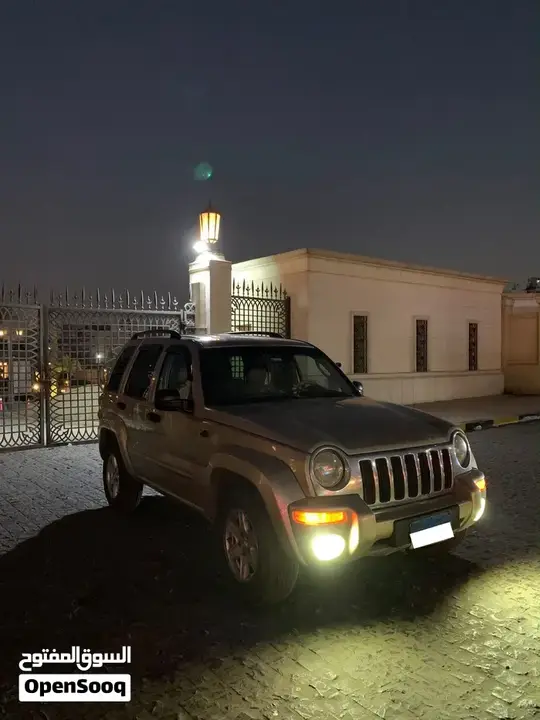 Jeep Liberty 2003 photo 3