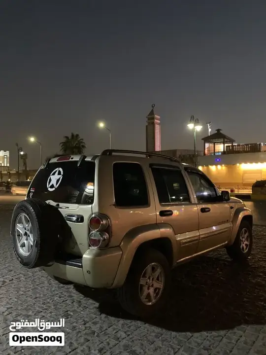 Jeep Liberty 2003 photo 4