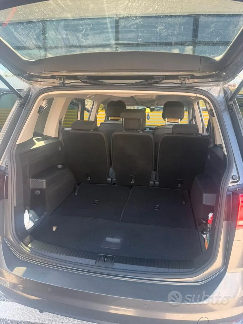 Volkswagen Touran 2016 photo 3