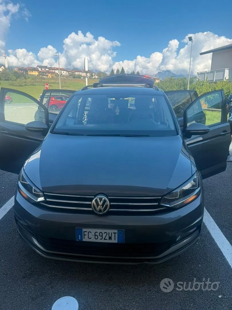 Volkswagen Touran 2016 photo 5