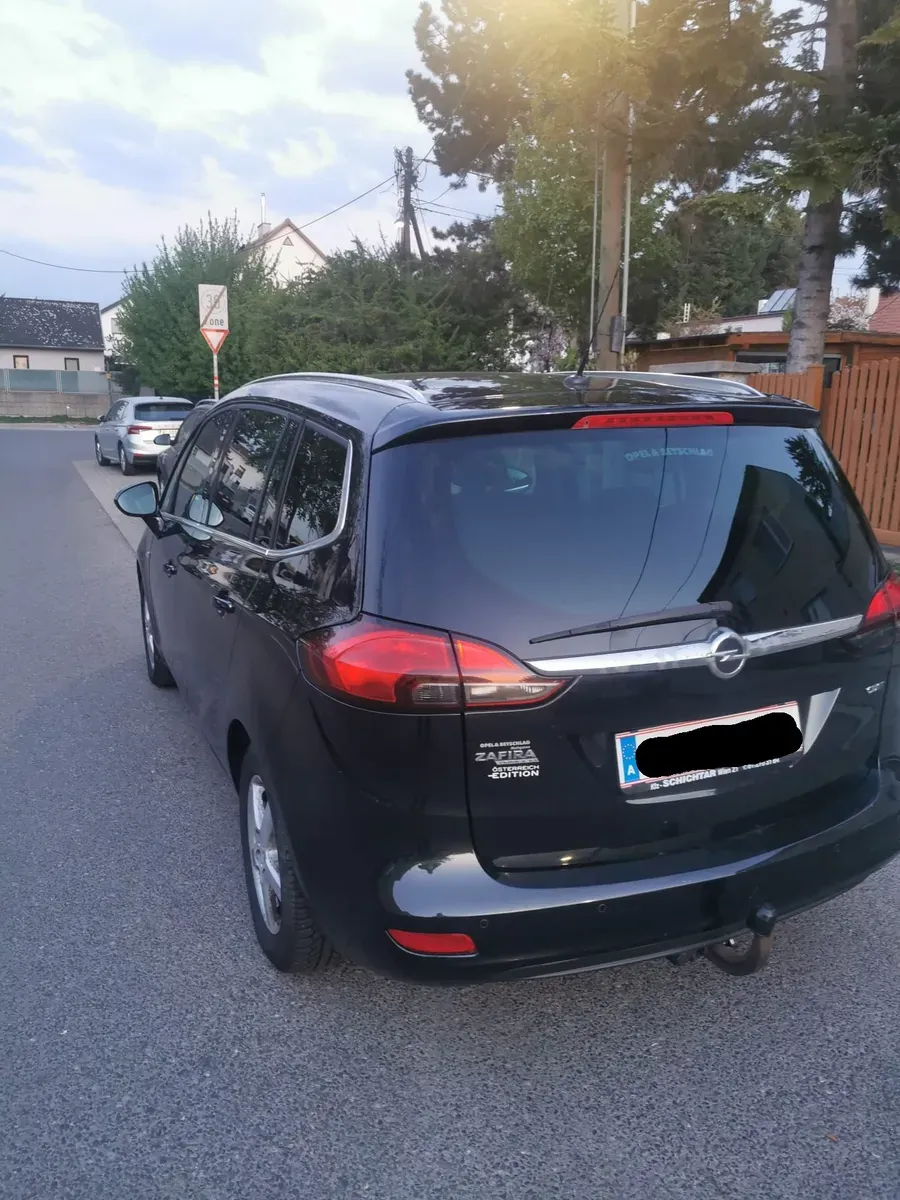 Opel Zafira Tourer 2014 photo 3