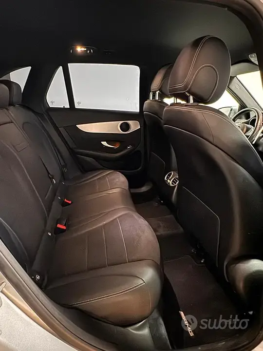 Mercedes-Benz Glc 2018 photo 2