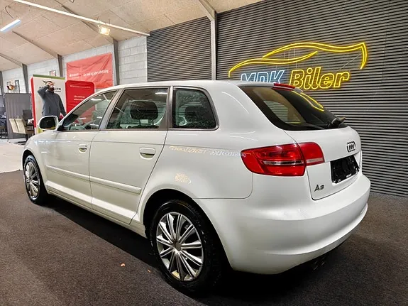 Audi A3 2010 photo 3